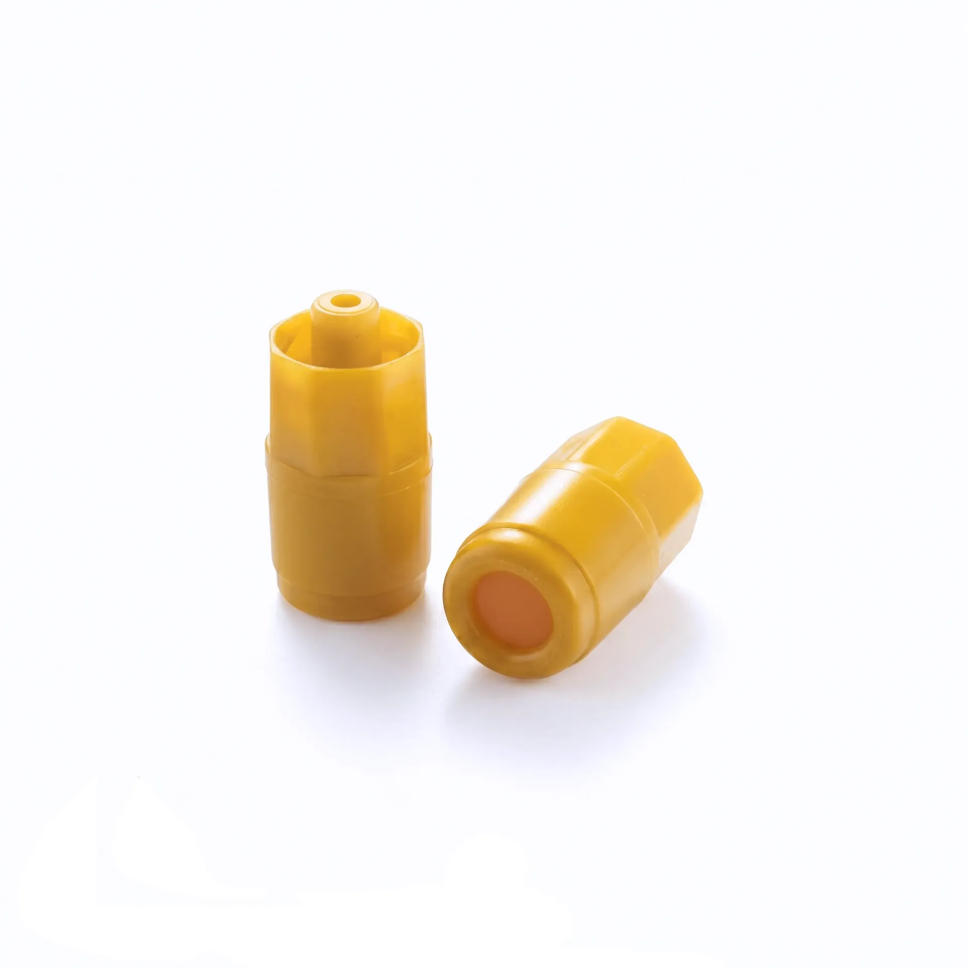 פקק צהוב לוונפלון / Heparin Lock Cap Yellow. Combi-Stopper לחיתום וונפלון וסט עירוי. סטרילי וחד פעמי. מארז 100 יחידות. ס.מדיק יבוא
