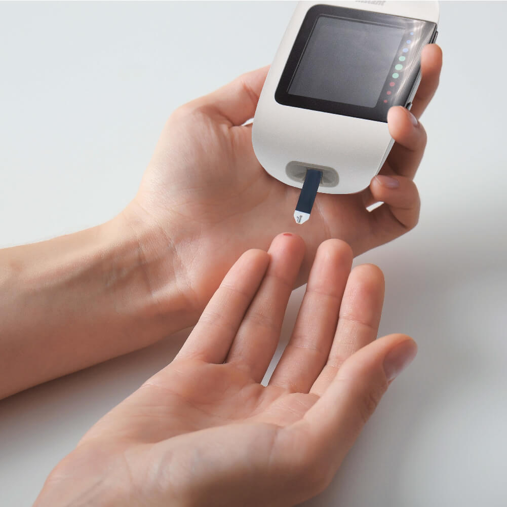 מד סוכר ACCO-CHEK INSTANT - image_4